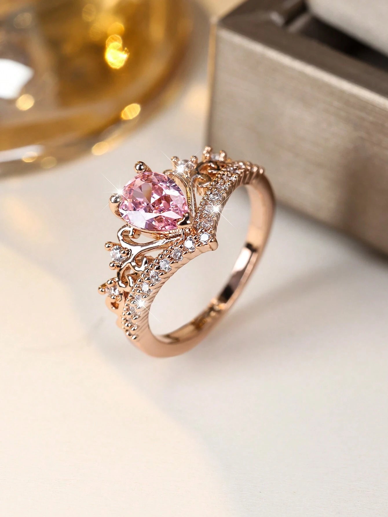 Vanel 1Pc Fashionable Crown Design Pink Cubic Zirconia Ring with Three-Claw Setting for Women, Suitable for Party Decoration, Festival Gift and Valentine'S Day Gift,Mom,Mother,Mother'S Day,Gift