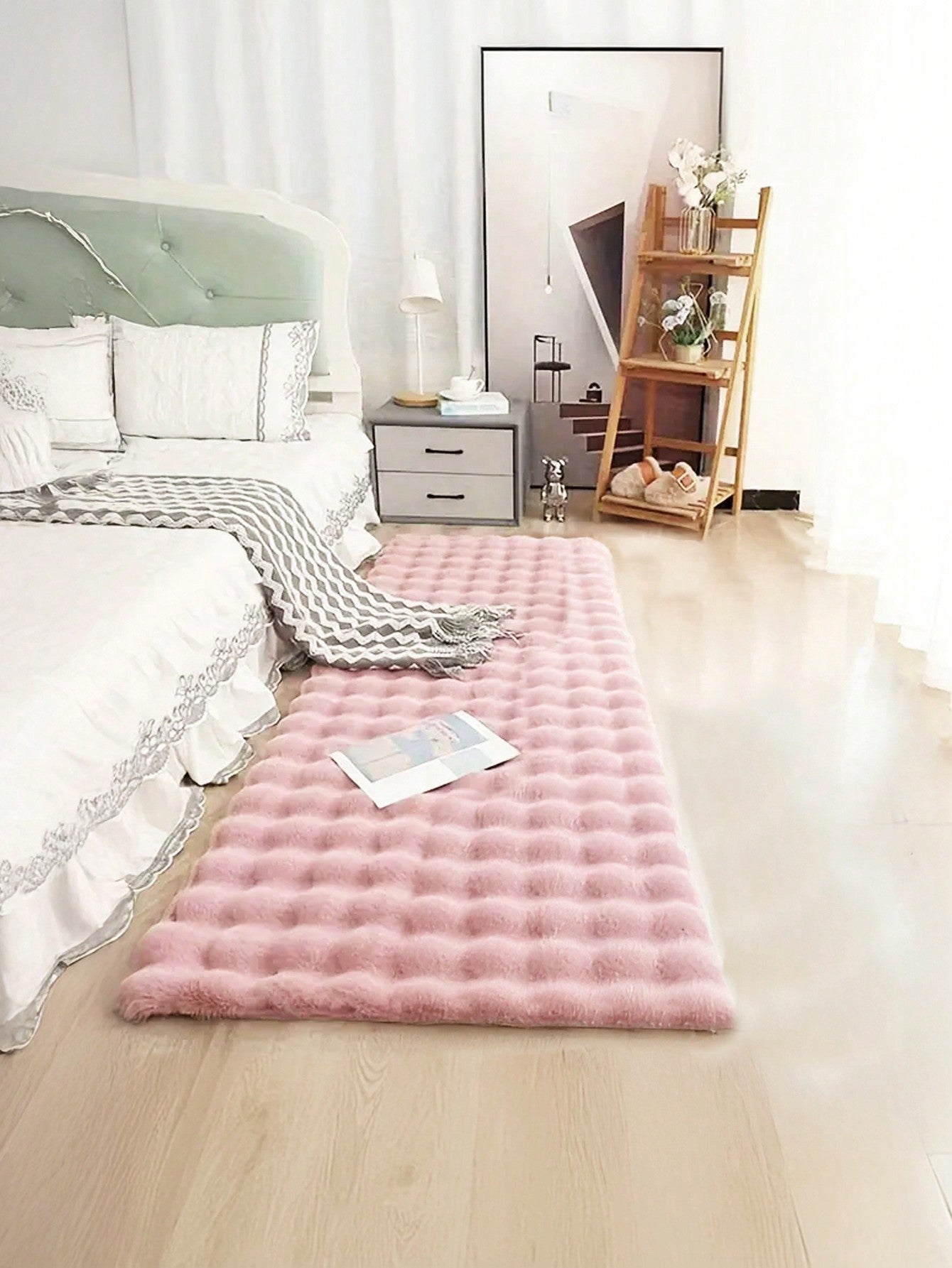 1Pc Plush Rectangular Soft Pink Carpet, Made of Fluffy Fleece Fabric, Cozy and Cute, Suitable for Bedroom, Living Room, Study, and Other Household Areas