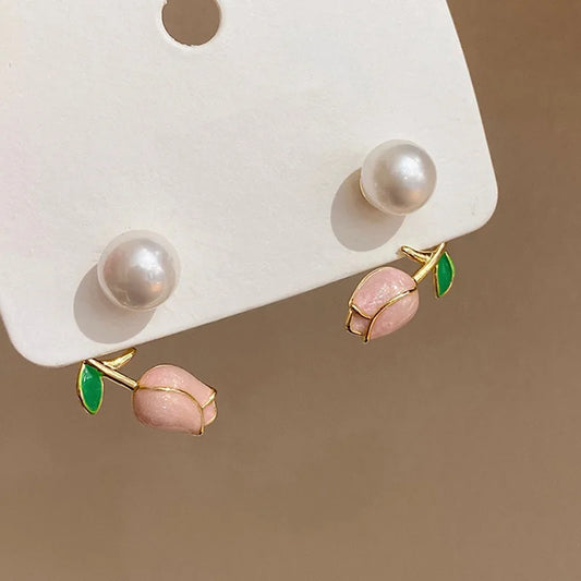 Tulip Pearl Stud Earrings