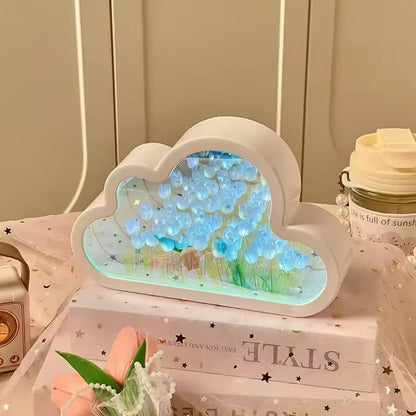 Infinite Tulips Cloud Lamp